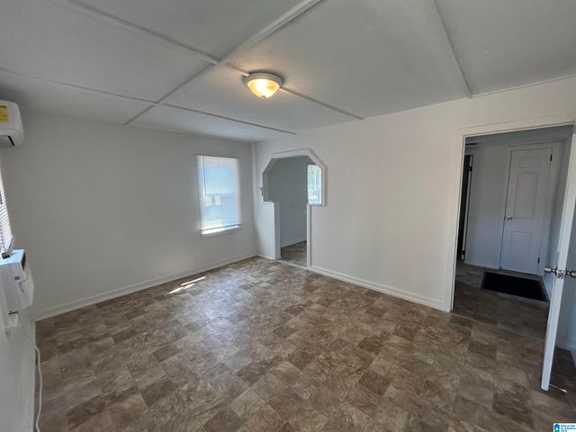 302 LUCIUS DRIVE, Anniston, AL 36201