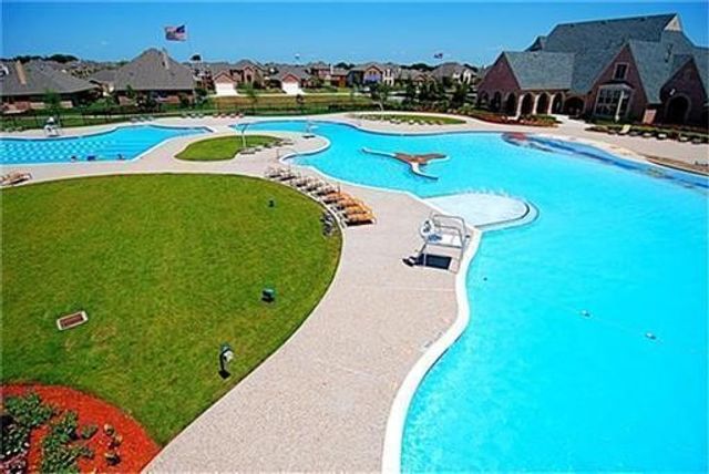 315 Orbit Drive, Lavon, TX 75166