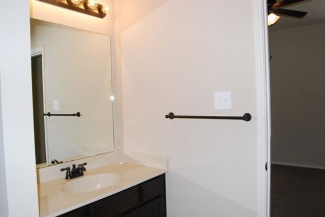 315 Orbit Drive, Lavon, TX 75166
