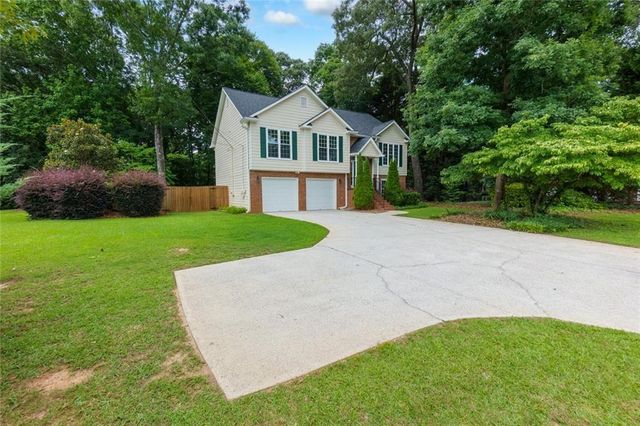 2450 Whitehead Place Drive, Suwanee, GA 30024