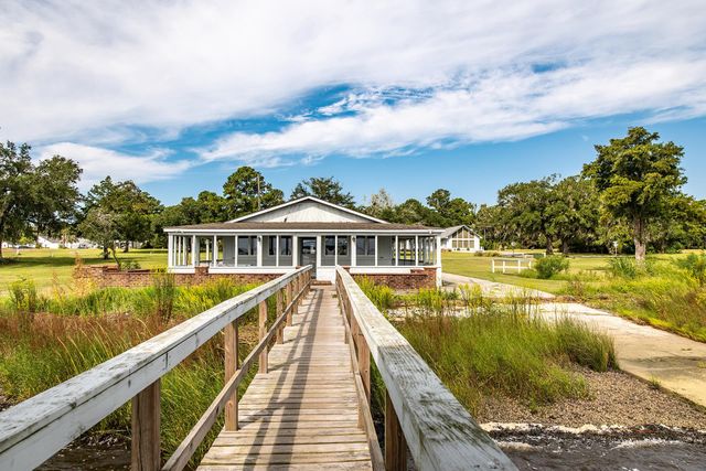 603 Antebellum Ln., Georgetown, SC 29440