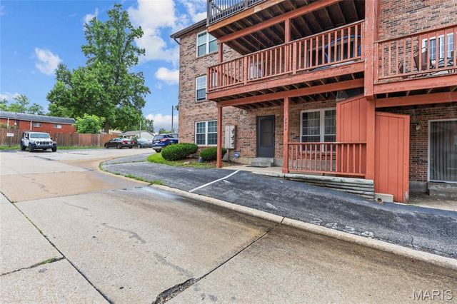 2434 Fowler Avenue, St Louis, MO 63114