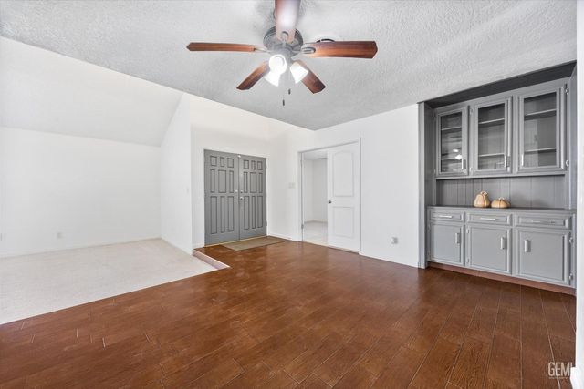6805 Seapines Drive, Bakersfield, CA 93309