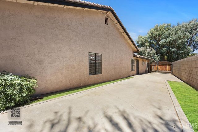 6805 Seapines Drive, Bakersfield, CA 93309