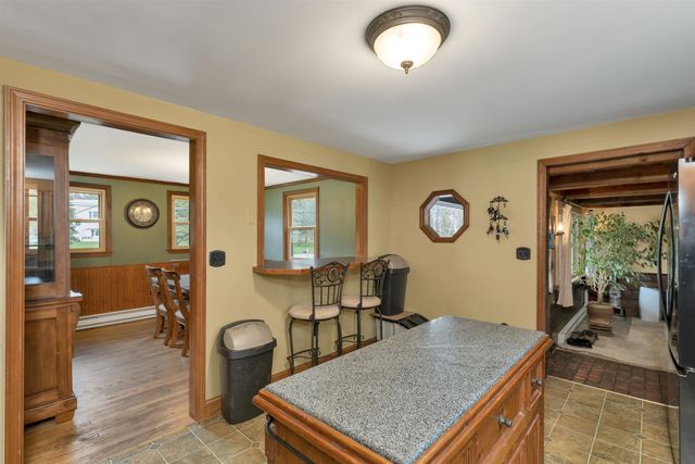 53 Mammoth Road, Londonderry, NH 03053