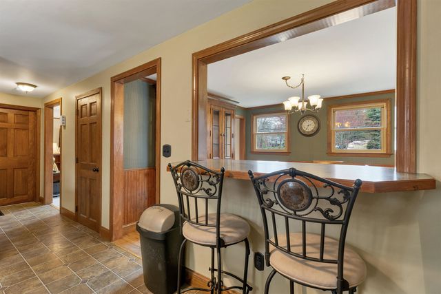 53 Mammoth Road, Londonderry, NH 03053