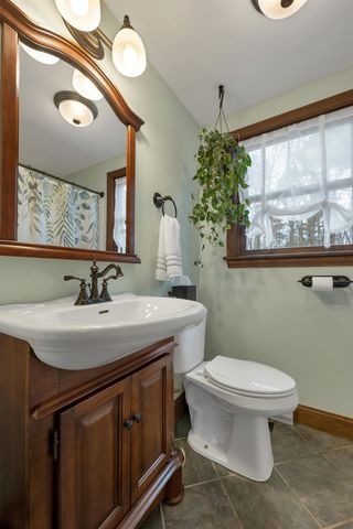 53 Mammoth Road, Londonderry, NH 03053