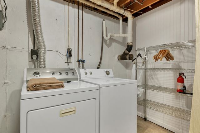 53 Mammoth Road, Londonderry, NH 03053