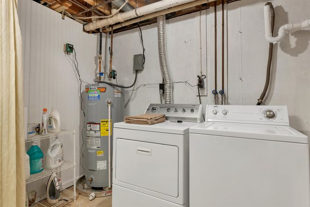 53 Mammoth Road, Londonderry, NH 03053