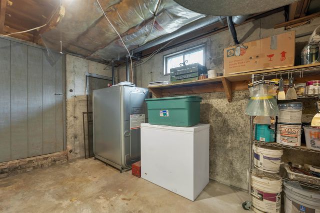 53 Mammoth Road, Londonderry, NH 03053