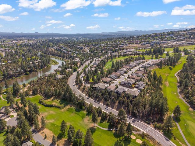 2375 NW Majestic Ridge Drive, Bend, OR 97703
