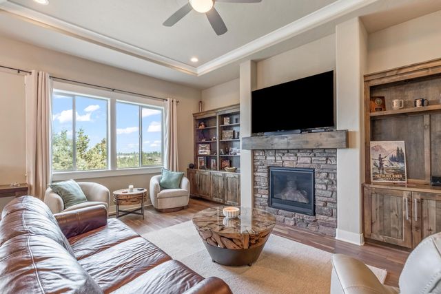 2375 NW Majestic Ridge Drive, Bend, OR 97703