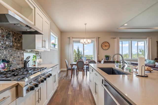 2375 NW Majestic Ridge Drive, Bend, OR 97703