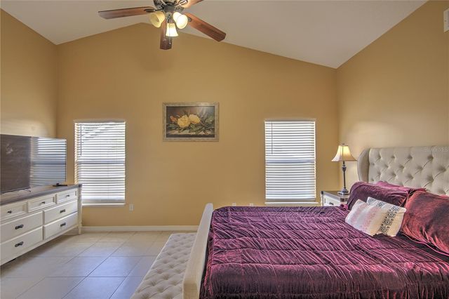 684 YORKSHIRE DRIVE, Oviedo, FL 32765
