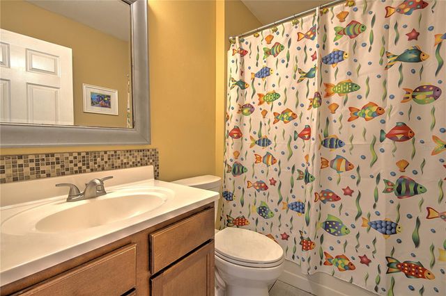 684 YORKSHIRE DRIVE, Oviedo, FL 32765