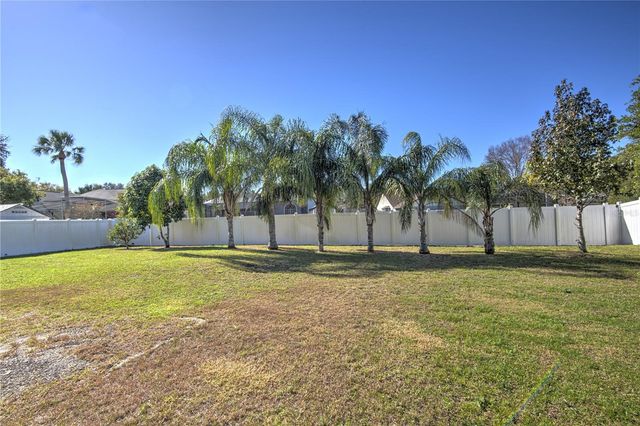 684 YORKSHIRE DRIVE, Oviedo, FL 32765