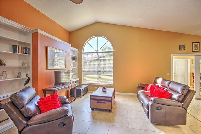 684 YORKSHIRE DRIVE, Oviedo, FL 32765
