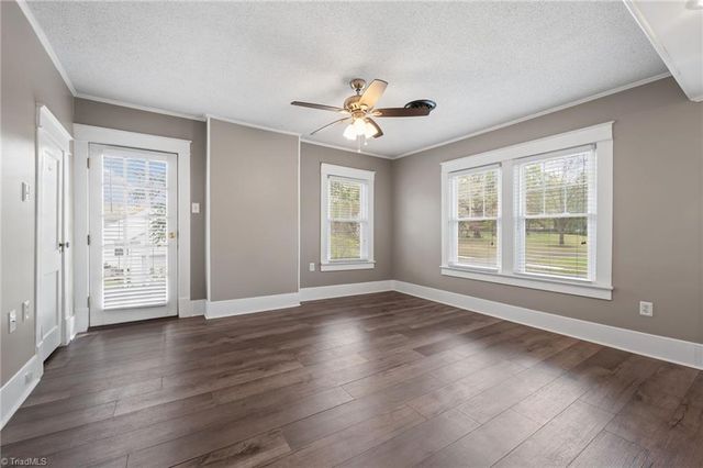 303 E Swannanoa Avenue, Liberty, NC 27298