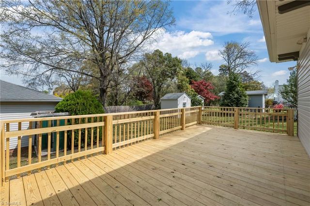 303 E Swannanoa Avenue, Liberty, NC 27298