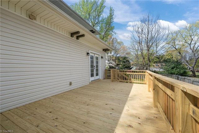 303 E Swannanoa Avenue, Liberty, NC 27298