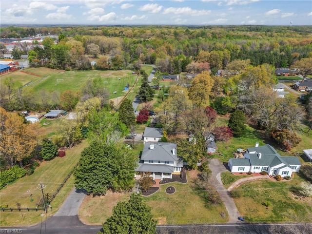 303 E Swannanoa Avenue, Liberty, NC 27298