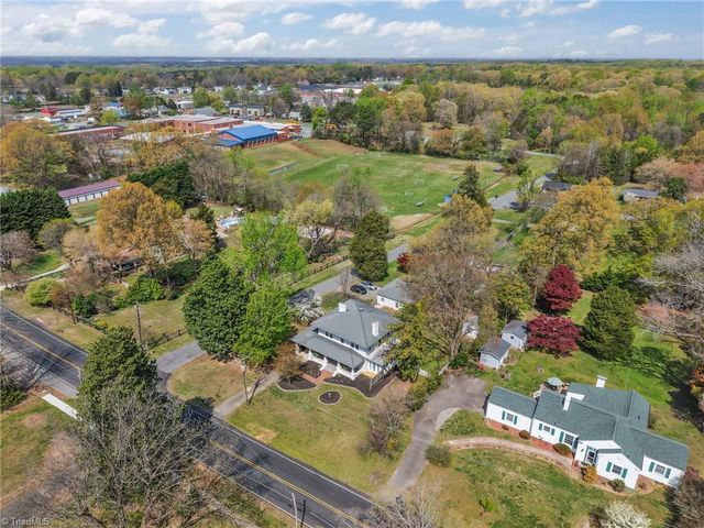 303 E Swannanoa Avenue, Liberty, NC 27298