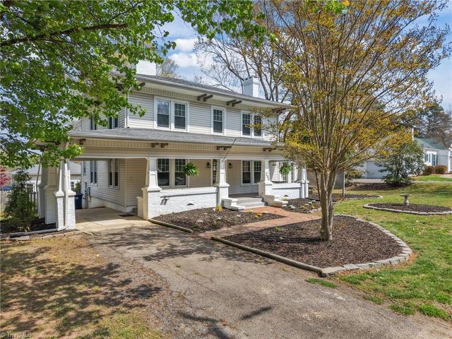 303 E Swannanoa Avenue, Liberty, NC 27298