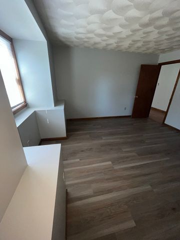 35 School Street 7, Dracut, MA 01826