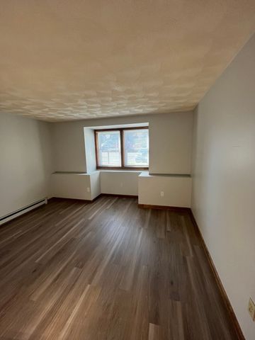 35 School Street 7, Dracut, MA 01826