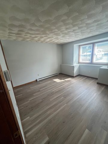 35 School Street 7, Dracut, MA 01826