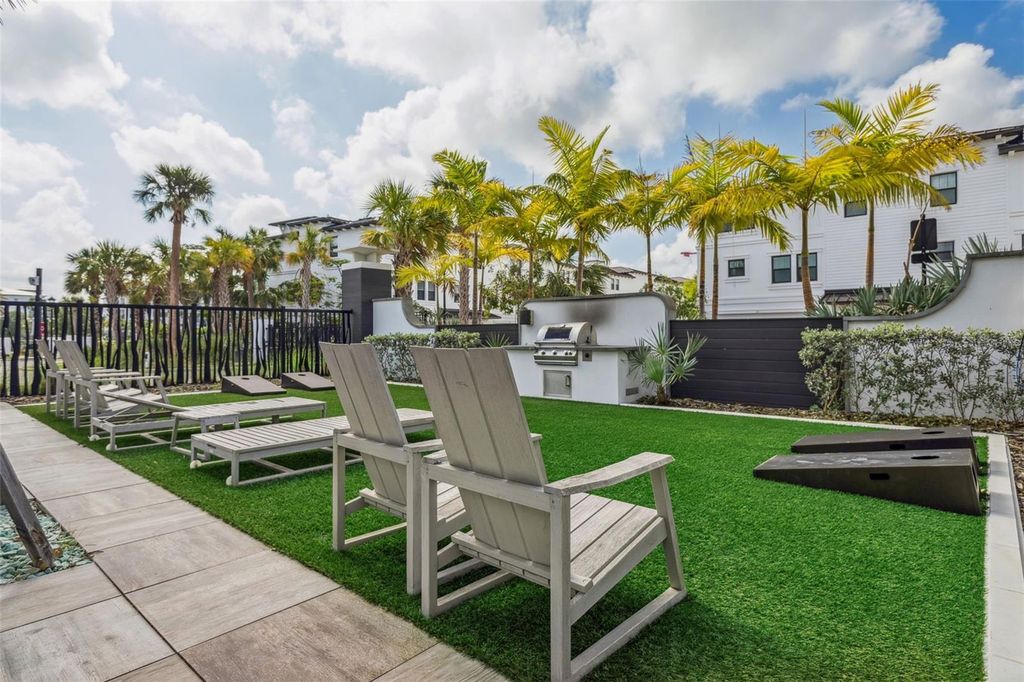 Image 39 of property listing at 5351 BRIDGE STREET 24, Tampa, FL 33611