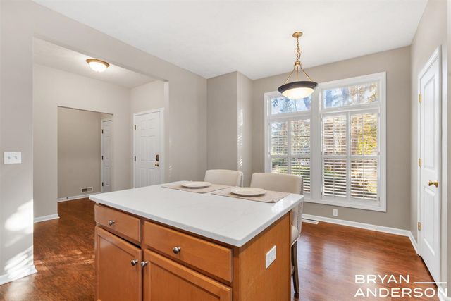 5984 Mill Point Court, Kentwood, MI 49512