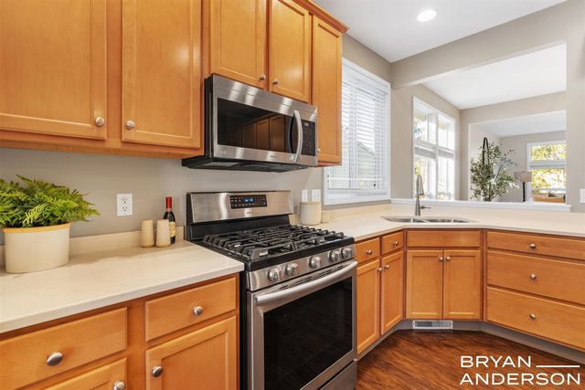 5984 Mill Point Court, Kentwood, MI 49512