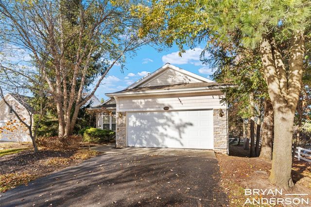 5984 Mill Point Court, Kentwood, MI 49512