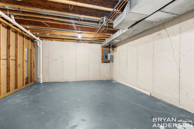 5984 Mill Point Court, Kentwood, MI 49512