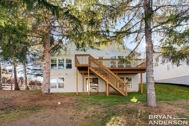 5984 Mill Point Court, Kentwood, MI 49512