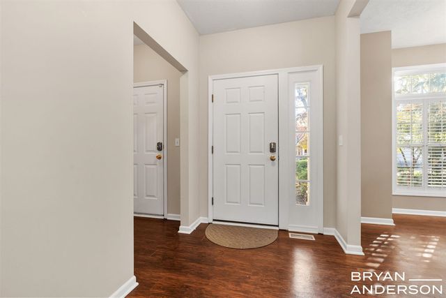 5984 Mill Point Court, Kentwood, MI 49512