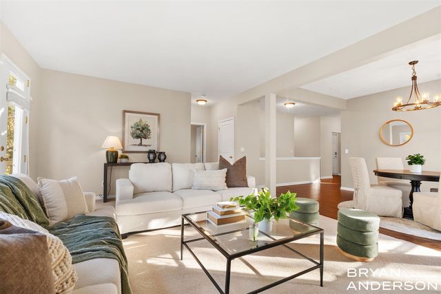 5984 Mill Point Court, Kentwood, MI 49512