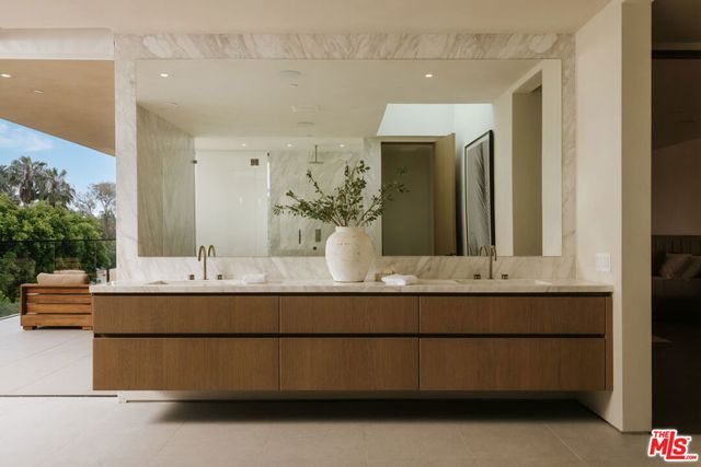 510 N Alpine Drive, Beverly Hills, CA 90210