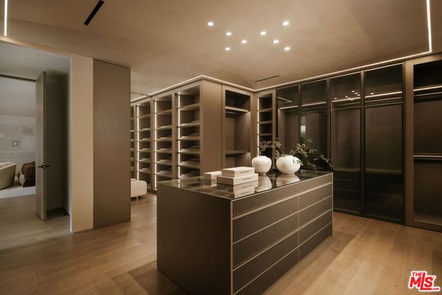 510 N Alpine Drive, Beverly Hills, CA 90210