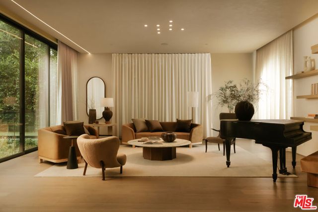 510 N Alpine Drive, Beverly Hills, CA 90210