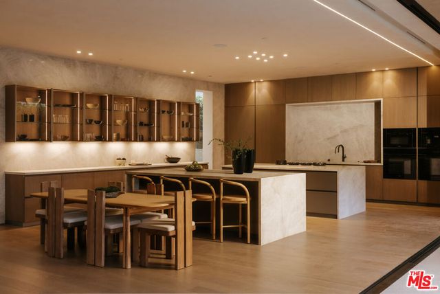 510 N Alpine Drive, Beverly Hills, CA 90210