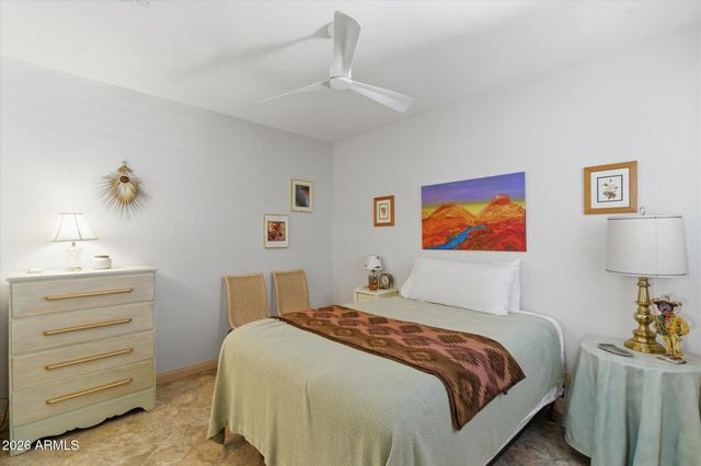 501 W TONOPAH Drive 6, Phoenix, AZ 85027