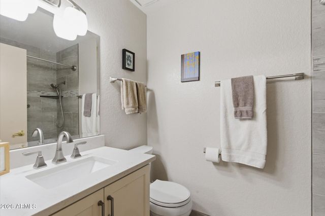 501 W TONOPAH Drive 6, Phoenix, AZ 85027