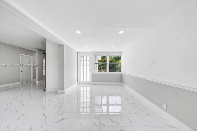 731 NE 16th St, Fort Lauderdale, FL 33304