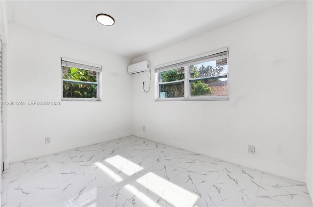 731 NE 16th St, Fort Lauderdale, FL 33304