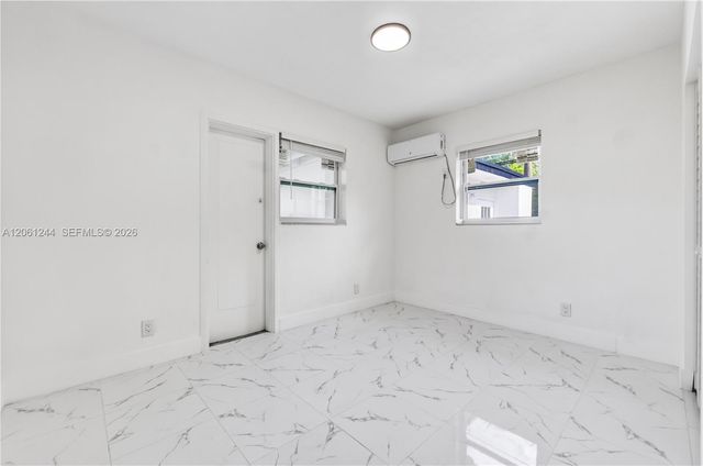 731 NE 16th St, Fort Lauderdale, FL 33304