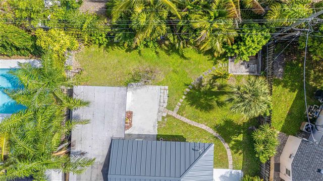 731 NE 16th St, Fort Lauderdale, FL 33304