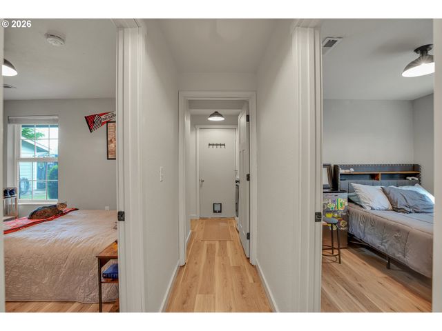 4215 Se ALTHAUS Cir, Troutdale, OR 97060