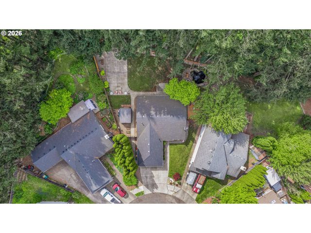 4215 Se ALTHAUS Cir, Troutdale, OR 97060